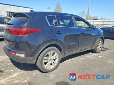 Trzecie zdjęcie samochodu z tyłu: 2017 KIA SPORTAGE LX VIN:KNDPM3AC2H7116915 - miniatura