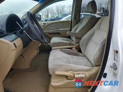 Zdjęcie 7 z 13 samochodu: 2010 HONDA ODYSSEY LX VIN:5FNRL3H26AB010041 - miniatura