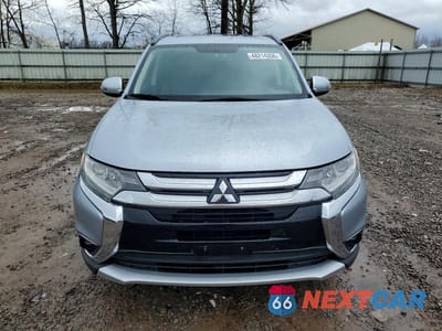 Piąte zdjęcie samochodu w środku: 2016 MITSUBISHI OUTLANDER SE VIN:JA4AZ3A36GZ014988 - miniatura