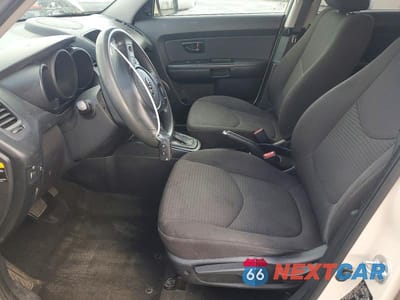 Zdjęcie 7 z 12 samochodu: 2012 KIA SOUL BASE VIN:KNDJT2A58C7463890 - miniatura