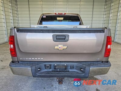 Zdjęcie 6 z 12 samochodu: 2008 CHEVROLET SILVERADO C1500 VIN:2GCEC13J781132308 - miniatura