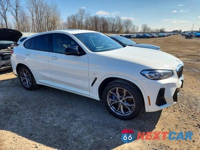 Czwarte zdjęcie samochodu z boku: 2023 BMW X4 M40I VIN:5UX43DT09P9R39485 - miniatura