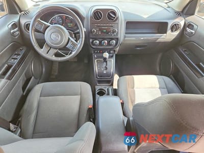Zdjęcie 8 z 12 samochodu: 2013 JEEP PATRIOT LATITUDE VIN:1C4NJRFB4DD168545 - miniatura