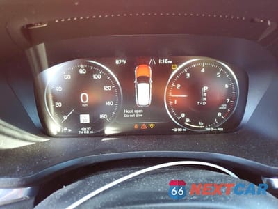 Zdjęcie 9 z 14 samochodu: 2021 VOLVO V60 CROSS COUNTRY T5 MOMENTUM VIN:YV4102WK3M1070923 - miniatura
