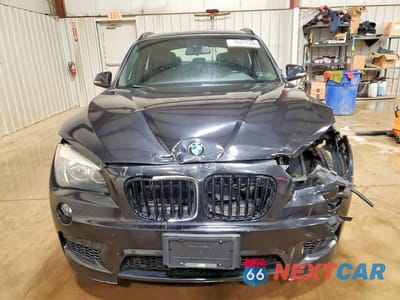 Piąte zdjęcie samochodu w środku: 2015 BMW X1 XDRIVE28I VIN:WBAVL1C59FVY35162 - miniatura