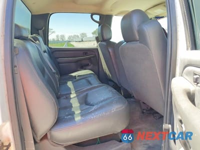 Zdjęcie 11 z 14 samochodu: 2003 CHEV SILVERADO K3500 VIN:1GCJK33G23F106122 - miniatura