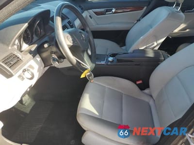 Zdjęcie 7 z 12 samochodu: 2011 MERCEDES-BENZ C 300 VIN:WDDGF5EB9BR174030 - miniatura