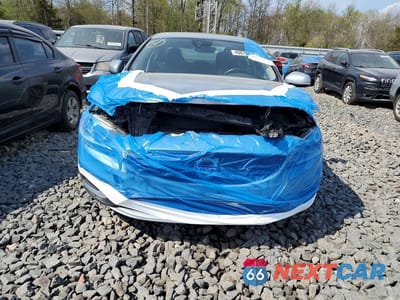 Piąte zdjęcie samochodu w środku: 2017 VOLVO S60 DYNAMIC VIN:YV140MTLXH2428540 - miniatura