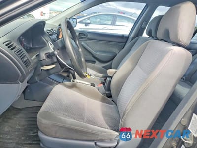 Zdjęcie 7 z 11 samochodu: 2005 HONDA CIVIC DX VP VIN:2HGES16305H514815 - miniatura