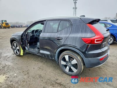 Drugie zdjęcie samochodu z przodu: 2020 VOLVO XC40 T5 MOMENTUM VIN:YV4162UK8L2323857 - miniatura