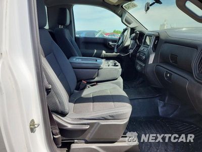 Zdjęcie 10 z 12 samochodu: 2019 CHEVROLET SILVERADO C1500 VIN:3GCNWAEH4KG253779 - miniatura