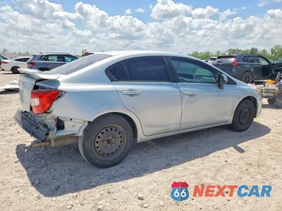 Trzecie zdjęcie samochodu z tyłu: 2012 HONDA CIVIC LX VIN:2HGFB2F5XCH555848 - miniatura