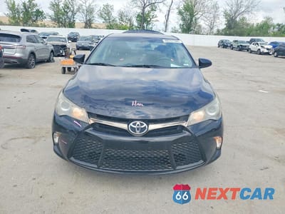 Piąte zdjęcie samochodu w środku: 2017 TOYOTA CAMRY SE VIN:4T1BF1FK9HU317524 - miniatura