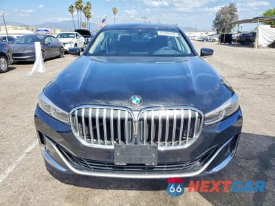Piąte zdjęcie samochodu w środku: 2022 BMW 740 XI VIN:WBA7T4C09NCK50834 - miniatura