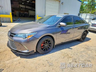 2015 TOYOTA CAMRY XLE 4T4BF1FK9FR495792 - główne zdjęcie licytacji z USA - miniatura
