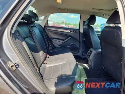 Zdjęcie 10 z 12 samochodu: 2017 VOLKSWAGEN PASSAT SE VIN:1VWBT7A38HC005195 - miniatura