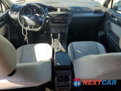 Zdjęcie 8 z 13 samochodu: 2018 VOLKSWAGEN TIGUAN SE VIN:3VV2B7AX4JM153424 - miniatura
