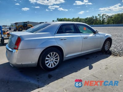 Trzecie zdjęcie samochodu z tyłu: 2012 CHRYSLER 300 VIN:2C3CCAAG6CH165755 - miniatura