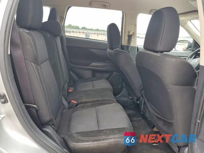 Zdjęcie 11 z 13 samochodu: 2020 MITSUBISHI OUTLANDER ES VIN:JA4AD2A31LZ047853 - miniatura