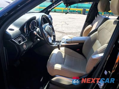 Zdjęcie 7 z 13 samochodu: 2016 MERCEDES-BENZ GL 550 4MATIC VIN:4JGDF7DE4GA642297 - miniatura