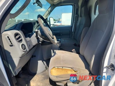 Zdjęcie 7 z 12 samochodu: 2014 FORD ECONOLINE E350 SUPER DUTY CUTAWAY VAN VIN:1FDWE3FL9EDA91182 - miniatura