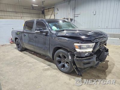 Czwarte zdjęcie samochodu z boku: 2019 RAM 1500 BIG HORN VIN:1C6SRFFTXKN804273 - miniatura