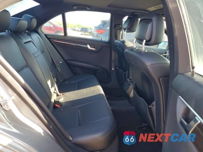 Zdjęcie 10 z 12 samochodu: 2014 MERCEDES-BENZ C 300 4MATIC VIN:WDDGF8AB3EA892912 - miniatura