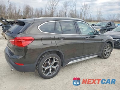 Trzecie zdjęcie samochodu z tyłu: 2018 BMW X1 XDRIVE28I VIN:WBXHT3C34J3H32543 - miniatura