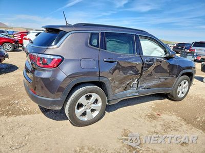 Trzecie zdjęcie samochodu z tyłu: 2018 JEEP COMPASS LATITUDE VIN:3C4NJDBB5JT401489 - miniatura