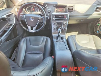 Zdjęcie 8 z 14 samochodu: 2016 VOLVO V60 T5 PREMIER VIN:YV140MEK1G1304780 - miniatura