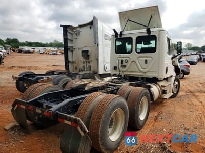 Czwarte zdjęcie samochodu z boku: 2023 FREIGHTLINER CASCADIA 126 SEMI TRUCK VIN:3AKJHLDV1PSNS4476 - miniatura