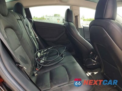 Zdjęcie 10 z 12 samochodu: 2018 TESLA MODEL 3 VIN:5YJ3E1EAXJF098379 - miniatura