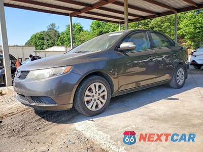 2010 KIA FORTE EX KNAFU4A28A5817532 - główne zdjęcie licytacji z USA - miniatura