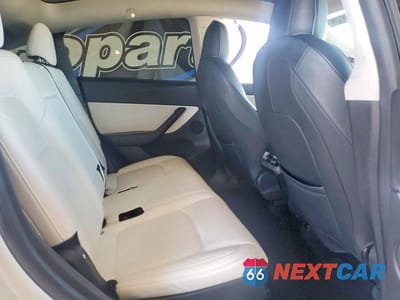 Zdjęcie 10 z 12 samochodu: 2021 TESLA MODEL Y VIN:5YJYGAEE8MF252014 - miniatura