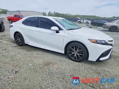 Czwarte zdjęcie samochodu z boku: 2023 TOYOTA CAMRY SE VIN:4T1T11AK0PU734636 - miniatura