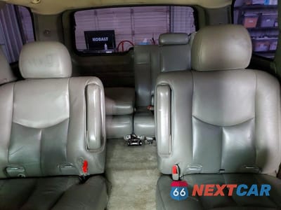 Zdjęcie 10 z 13 samochodu: 2004 GMC YUKON DENALI VIN:1GKEK63U04J165102 - miniatura