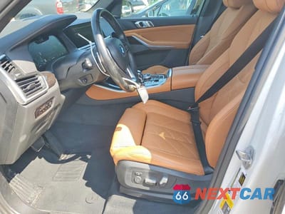 Zdjęcie 7 z 14 samochodu: 2023 BMW X5 XDRIVE45E VIN:5UXTA6C04P9R71998 - miniatura