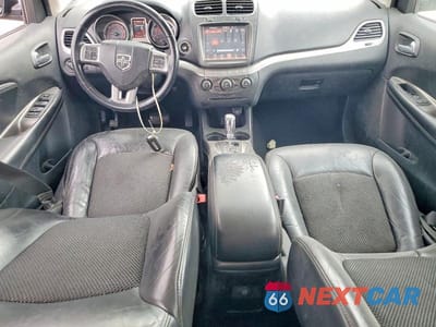Zdjęcie 8 z 13 samochodu: 2018 DODGE JOURNEY CROSSROAD VIN:3C4PDDGG3JT370845 - miniatura