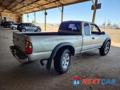 Trzecie zdjęcie samochodu z tyłu: 2004 TOYOTA TACOMA XTRACAB PRERUNNER VIN:5TESM92N84Z405863 - miniatura