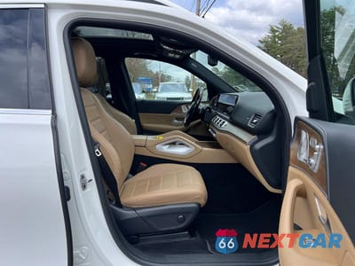 Piąte zdjęcie samochodu w środku: 2024 MERCEDES-BENZ GLE 350 4MATIC VIN:4JGFB4FB1RA969992 - miniatura
