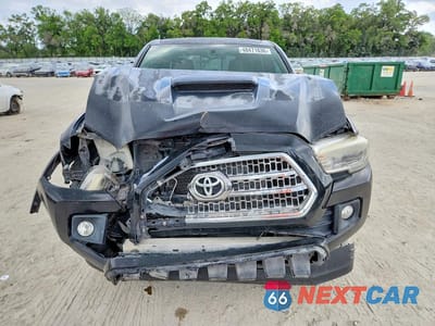 Piąte zdjęcie samochodu w środku: 2017 TOYOTA TACOMA TRD SPORT VIN:3TMAZ5CN2HM028373 - miniatura