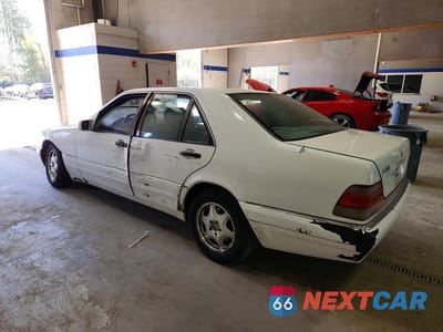 Drugie zdjęcie samochodu z przodu: 1999 MERCEDES-BENZ S 320W VIN:WDBGA32G3XA431782 - miniatura