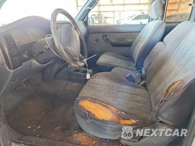 Zdjęcie 7 z 12 samochodu: 1998 TOYOTA TACOMA PRERUNNER VIN:4TASM92NXWZ165984 - miniatura