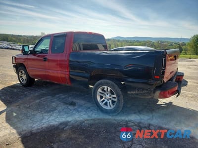 Drugie zdjęcie samochodu z przodu: 2005 CHEVROLET SILVERADO K1500 VIN:2GCEK19B151322880 - miniatura