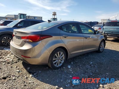 Trzecie zdjęcie samochodu z tyłu: 2016 HYUNDAI ELANTRA SE VIN:5NPDH4AE1GH741301 - miniatura