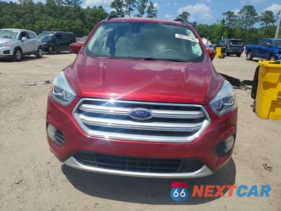 Piąte zdjęcie samochodu w środku: 2017 FORD ESCAPE SE VIN:1FMCU0GD7HUB12658 - miniatura