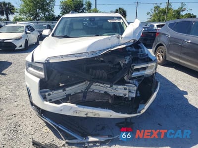 Piąte zdjęcie samochodu w środku: 2021 GMC ACADIA DENALI VIN:1GKKNXLS1MZ106723 - miniatura