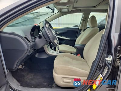 Zdjęcie 7 z 12 samochodu: 2013 TOYOTA COROLLA LE VIN:2T1BU4EE6DC938721 - miniatura