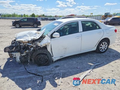 2010 TOYOTA COROLLA LE 1NXBU4EE0AZ293588 - główne zdjęcie licytacji z USA - miniatura