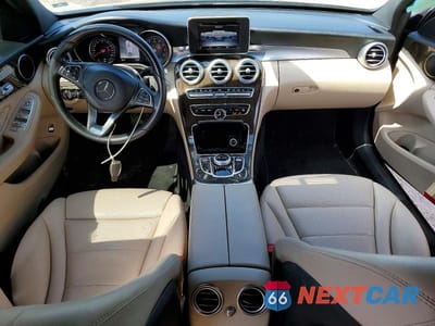 Zdjęcie 8 z 12 samochodu: 2018 MERCEDES-BENZ C 300 4MATIC VIN:55SWF4KB2JU240764 - miniatura